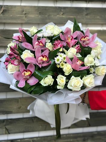 Букет цветов из: Розы и Хризантемы во Владимире