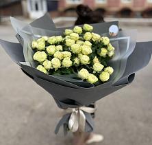 Букет Белые кустовые розы Солинеро во Владимире