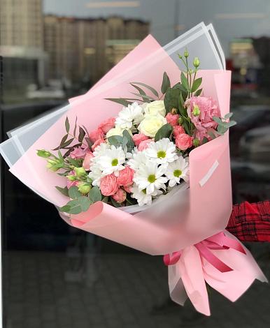 Букет цветов из: Розы, Лизиантусы и Хризантемы во Владимире